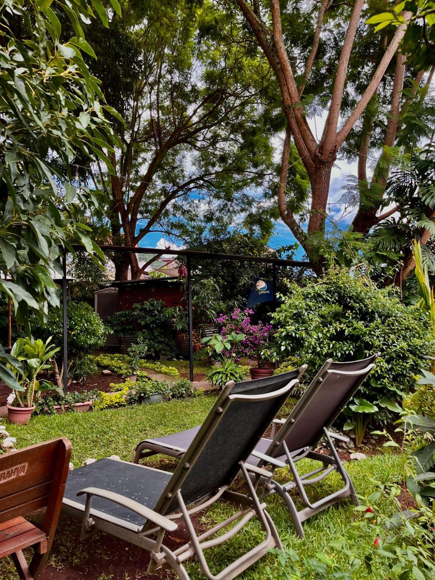 Hostal Antigueeno Antigua Kültér fotó